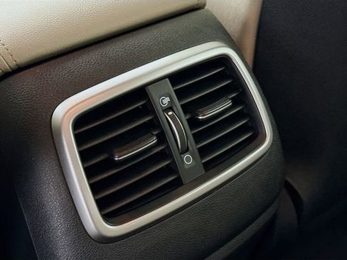 Used 2020 Kia Sorento S image 25