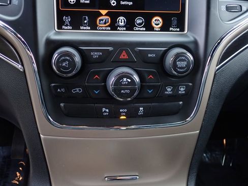 Used 2014 Jeep Grand Cherokee Limited w/ Trailer Tow Group IV image 23