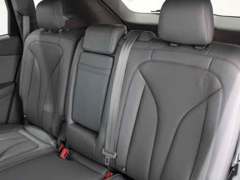 Used 2022 Lincoln Nautilus Reserve AWD/4WD image 19