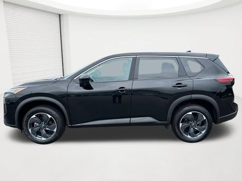Used 2024 Nissan Rogue SV AWD/4WD image 8