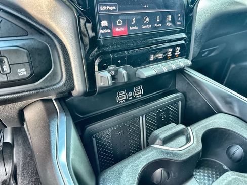 Used 2026 RAM 2500 Laramie w/ Night Edition AWD/4WD image 27