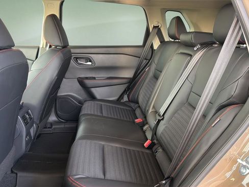 New 2026 Nissan Rogue SV AWD/4WD image 19