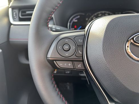 New 2025 Toyota RAV4 SE image 25