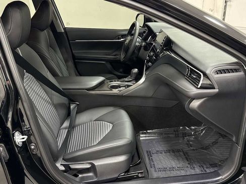 Certified 2023 Toyota Camry SE image 39