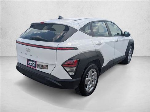 Used 2025 Hyundai Kona SE FWD image 5