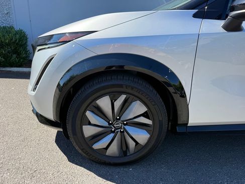 Certified 2023 Nissan Ariya AWD image 12