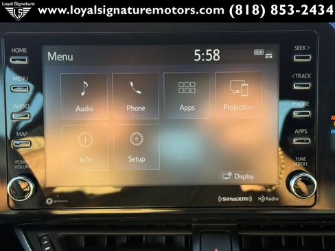 Used 2020 Toyota C-HR XLE FWD image 22
