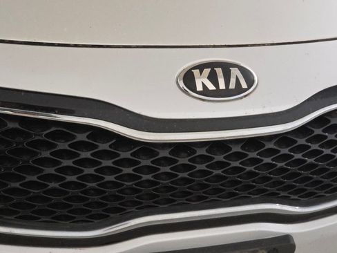 Used 2014 Kia Optima LX FWD image 13