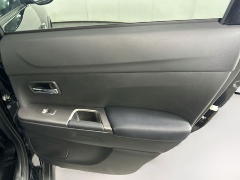 Used 2024 Mitsubishi Outlander Sport AWD image 28