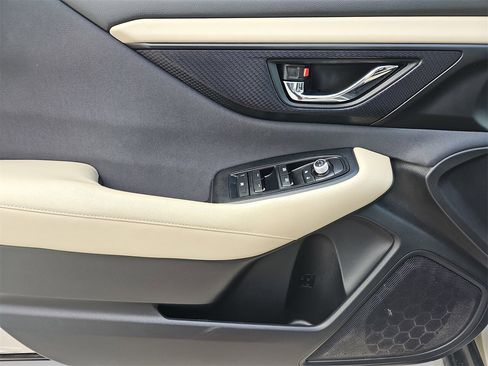 Used 2020 Subaru Outback Premium image 27