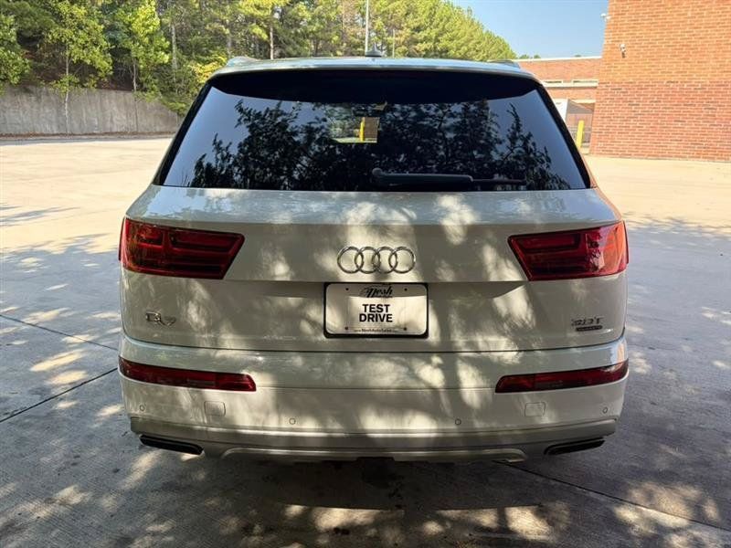 Used 2018 Audi Q7 3.0T Prestige AWD/4WD image 5