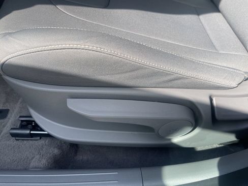 Certified 2023 Hyundai Elantra SEL w/ Preferred Accessory Package FWD image 14