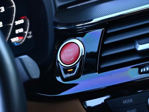 Used 2020 BMW M5 w/ Executive Package image 29