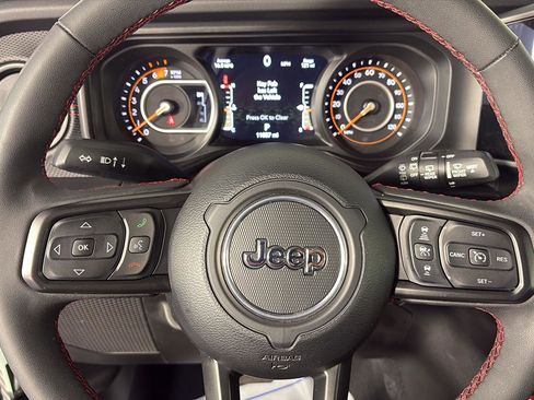 Used 2024 Jeep Wrangler Rubicon w/ Capability Package image 44