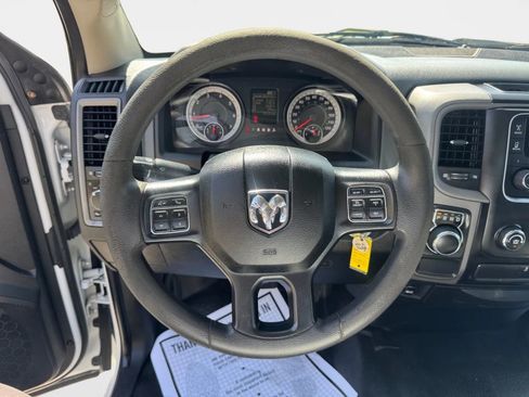 Used 2018 RAM 1500 Express image 12