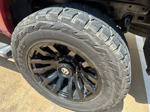 Used 2015 RAM 2500 Limited AWD/4WD image 12