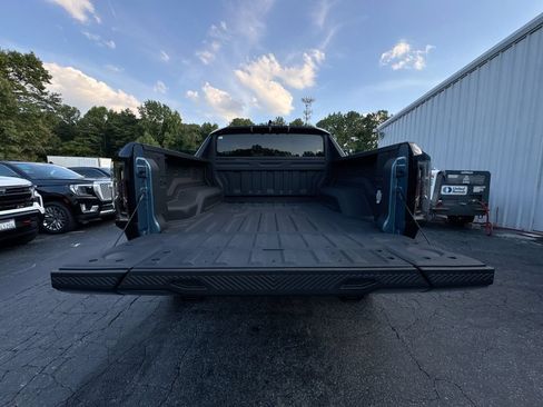 Used 2024 GMC Hummer EV 3X w/ Omega Edition AWD/4WD image 34