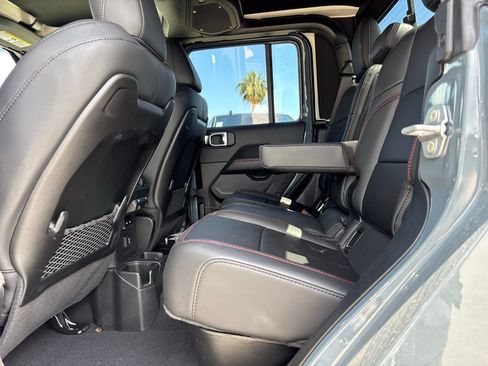 New 2026 Jeep Gladiator Rubicon AWD/4WD image 17