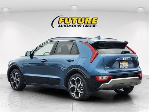 Used 2023 Kia Niro EX Touring image 7