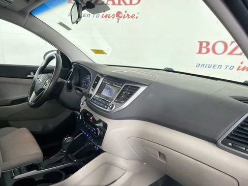 Used 2017 Hyundai Tucson Sport FWD image 17