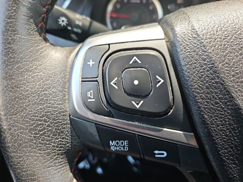 Used 2015 Toyota Camry SE FWD image 24