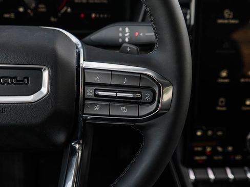 New 2026 GMC Terrain Denali w/ LPO, Floor Liner Package image 22