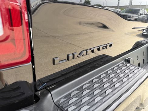 New 2026 RAM 3500 Limited AWD/4WD image 9