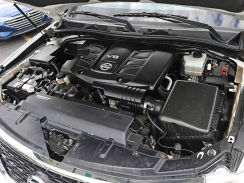 Used 2017 Nissan Armada Platinum image 42