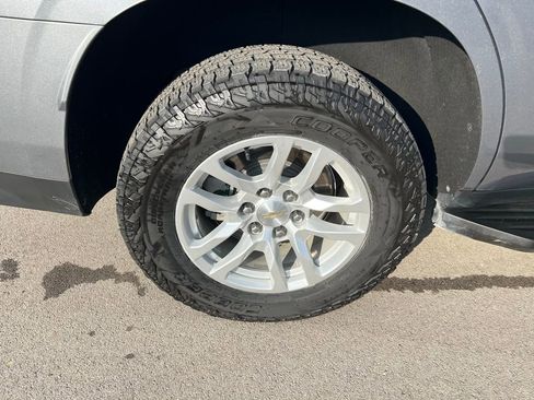 Used 2021 Chevrolet Tahoe LT w/ Rear Media and Nav Package image 11