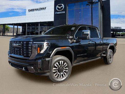 Used 2024 GMC Sierra 2500 Denali Ultimate AWD/4WD image 2