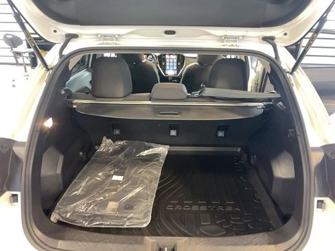 Used 2024 Subaru Crosstrek 2.0i Premium image 20