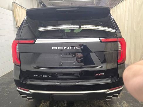 New 2026 GMC Yukon XL Denali w/ Denali Reserve Package image 10