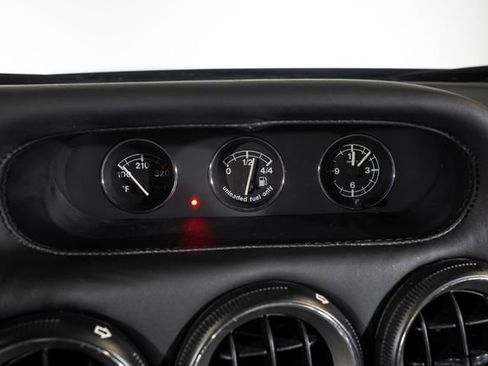 Used 2000 Ferrari 550 Maranello Coupe image 34