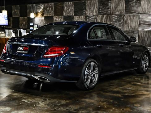 Used 2018 Mercedes-Benz E 300 image 8