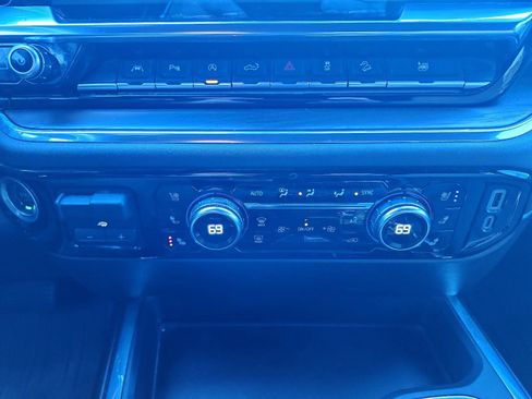 Certified 2025 GMC Sierra 1500 SLT w/ SLT Premium Plus Package image 21