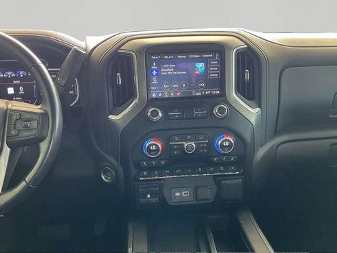 Used 2023 GMC Sierra 2500 Denali w/ Denali Ultimate Package AWD/4WD image 9