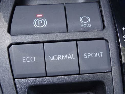 Certified 2024 Toyota RAV4 XLE FWD image 24