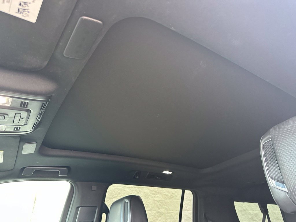 Used 2022 Cadillac Escalade ESV Sport AWD/4WD image 22