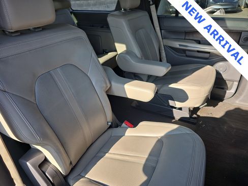 Used 2018 Ford Expedition Limited w/ Equipment Group 302A image 42