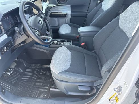 Used 2025 Ford Maverick XLT FWD image 9