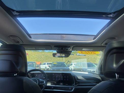 Used 2023 Kia Sportage SX image 11