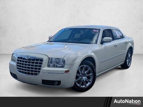 Used 2007 Chrysler 300 Touring L image 1
