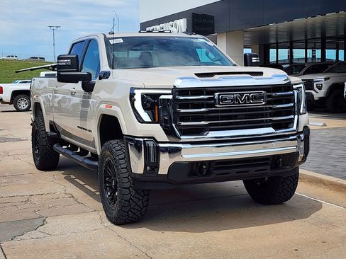 New 2026 GMC Sierra 2500 SLE w/ SLE Value Package; AWD/4WD image 1