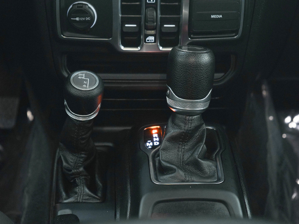 Used 2021 Jeep Wrangler Unlimited Sport AWD/4WD image 19