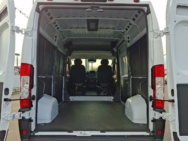Used 2024 RAM ProMaster 2500 w/ Safety Group FWD image 28