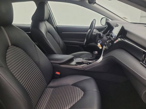Used 2023 Toyota Camry SE image 21