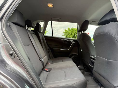 Certified 2021 Toyota RAV4 LE AWD/4WD image 13
