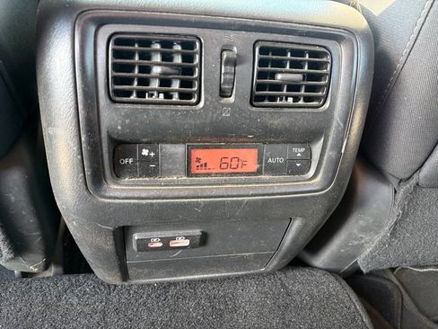 Used 2020 Nissan Pathfinder S AWD/4WD image 20