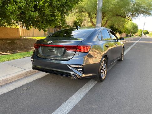 Used 2020 Kia Forte LXS FWD image 10