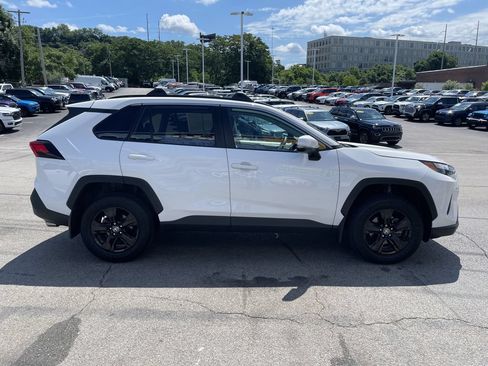 Used 2024 Toyota RAV4 XLE w/ Convenience Package AWD/4WD image 7